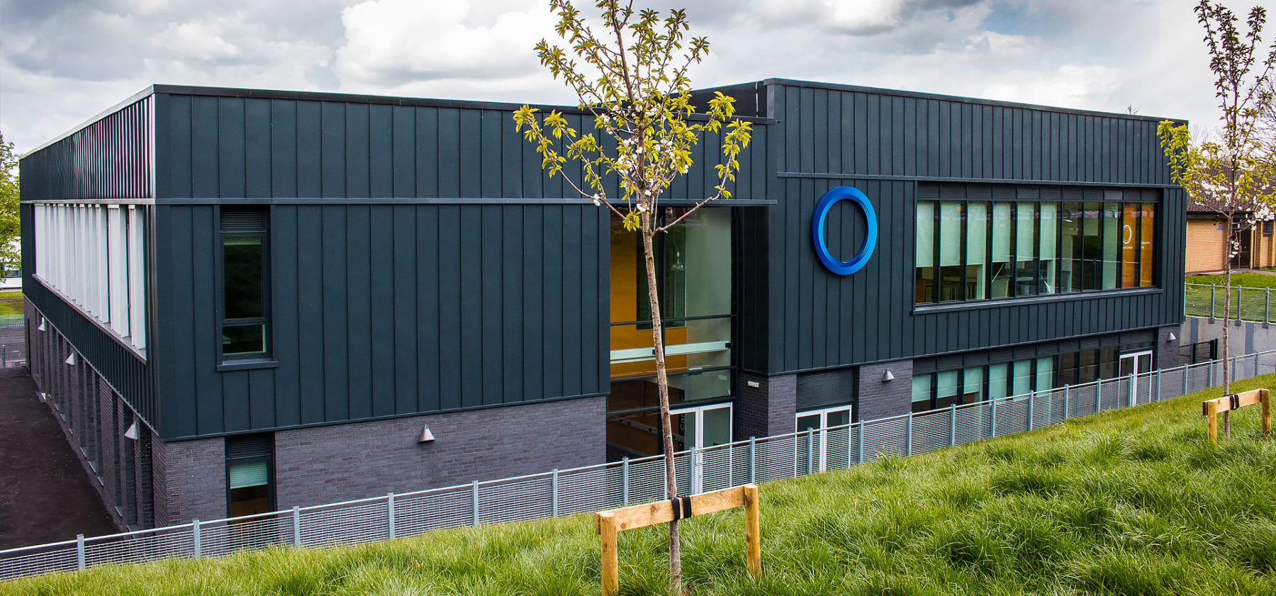 Oldham College Signage