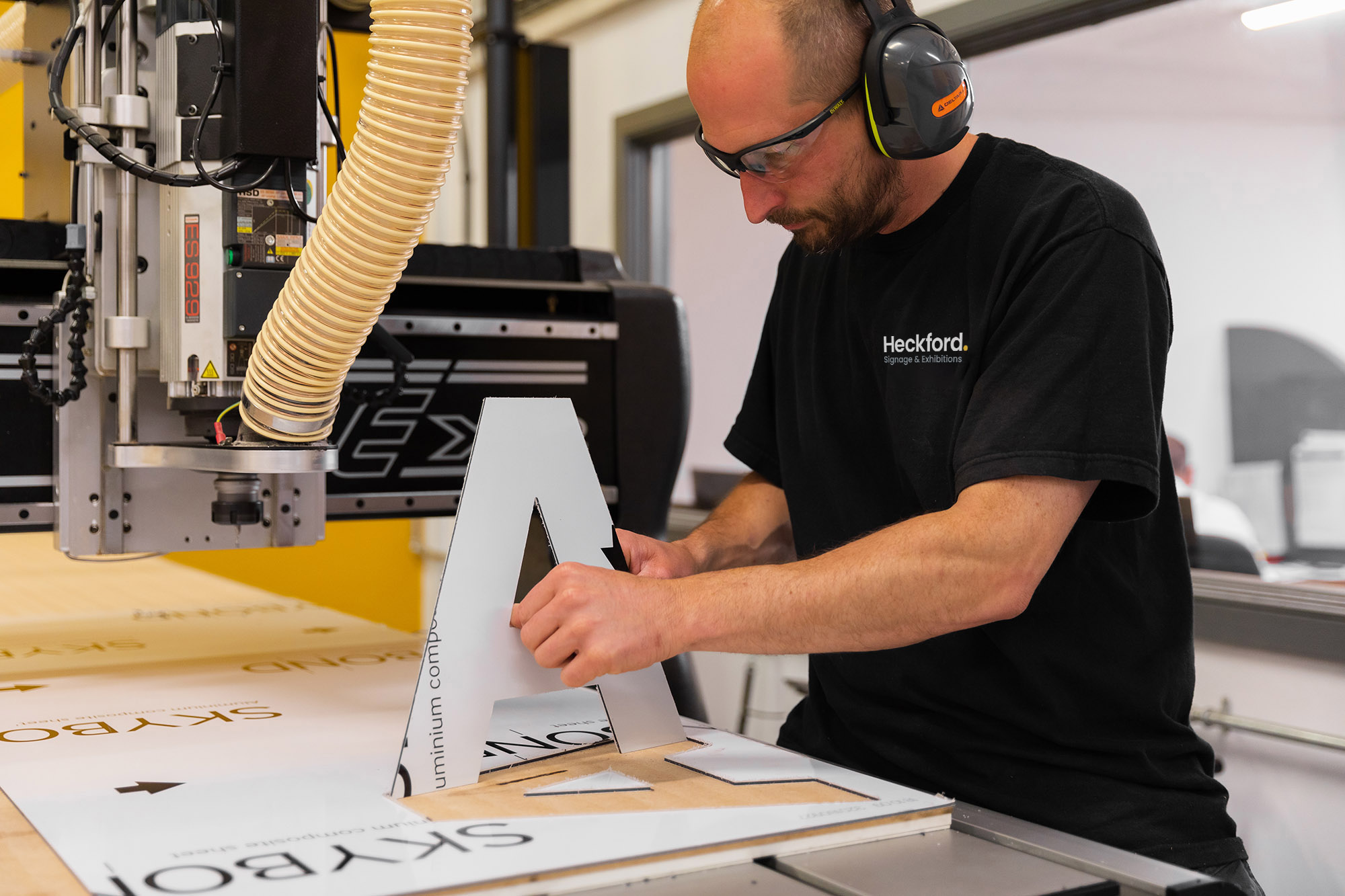 Signage fabrication of large lettering